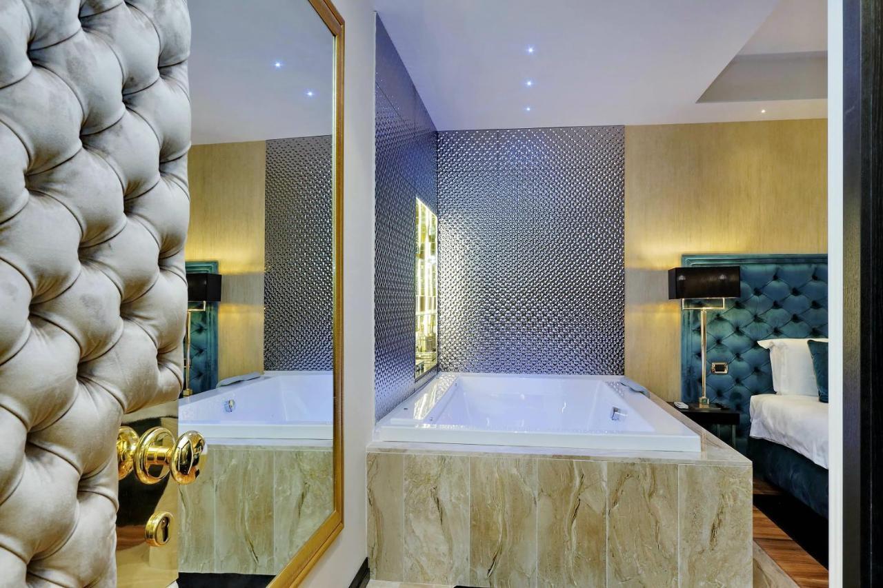 Trevi Diamond Luxury Suites & Jacuzzi Roma Dış mekan fotoğraf