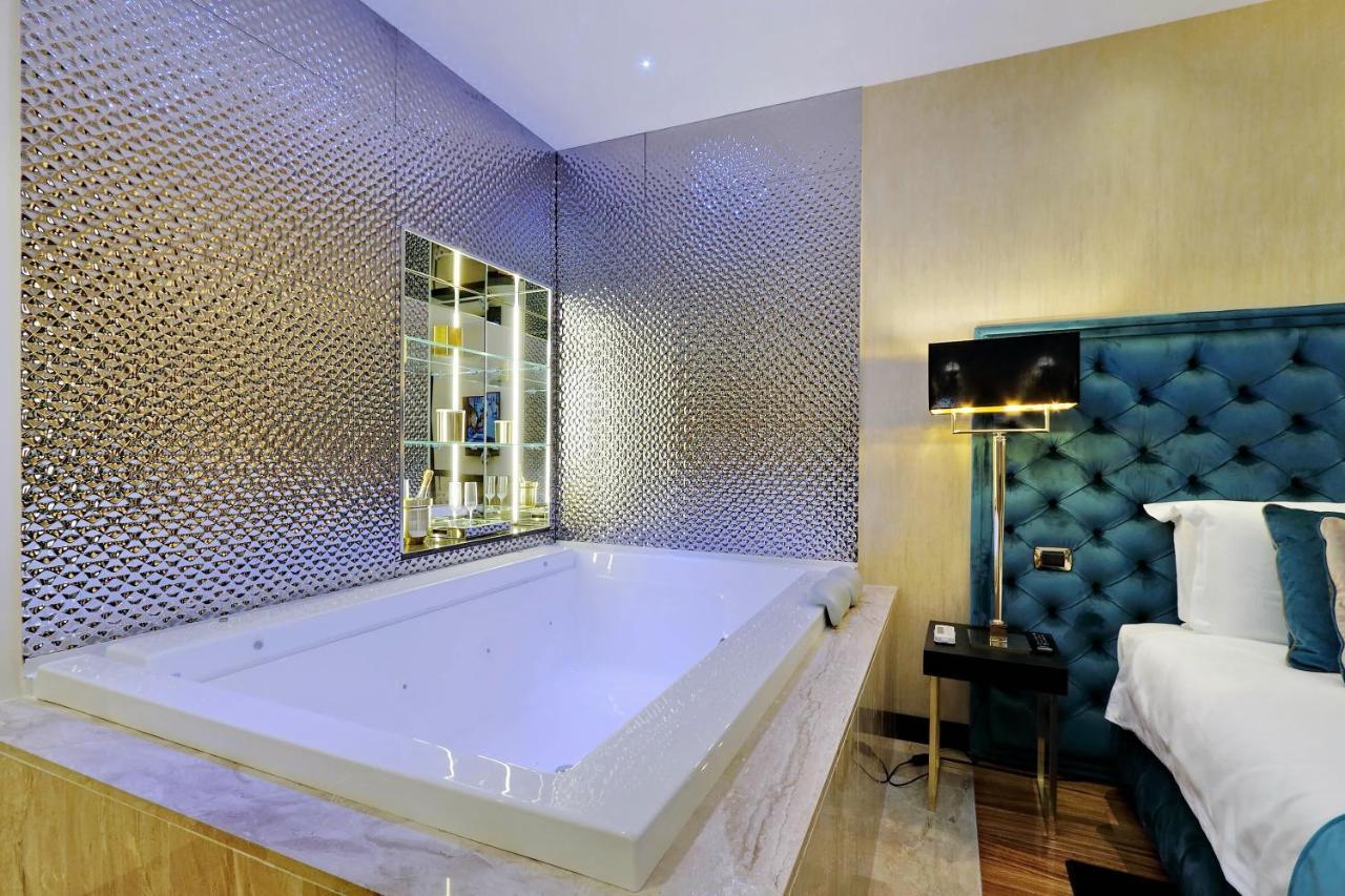 Trevi Diamond Luxury Suites & Jacuzzi Roma Dış mekan fotoğraf